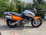 Suzuki Freewind 650 - SUZUKI FREEWIND 650