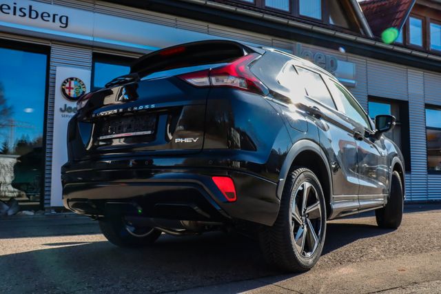 Fahrzeugabbildung Mitsubishi Eclipse Cross 2.4 PHEV Plus SELECT 4WD LAGERWARE