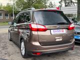 Ford Grand C-MAX Titanium.7Sitzer. Neue Zahnriemen - Ford Grand C-Max mit Benzin-Antrieb