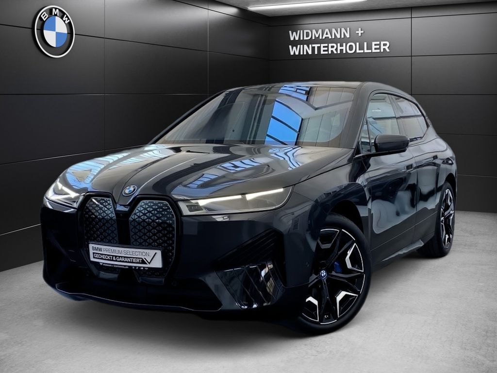 Image of BMW iX