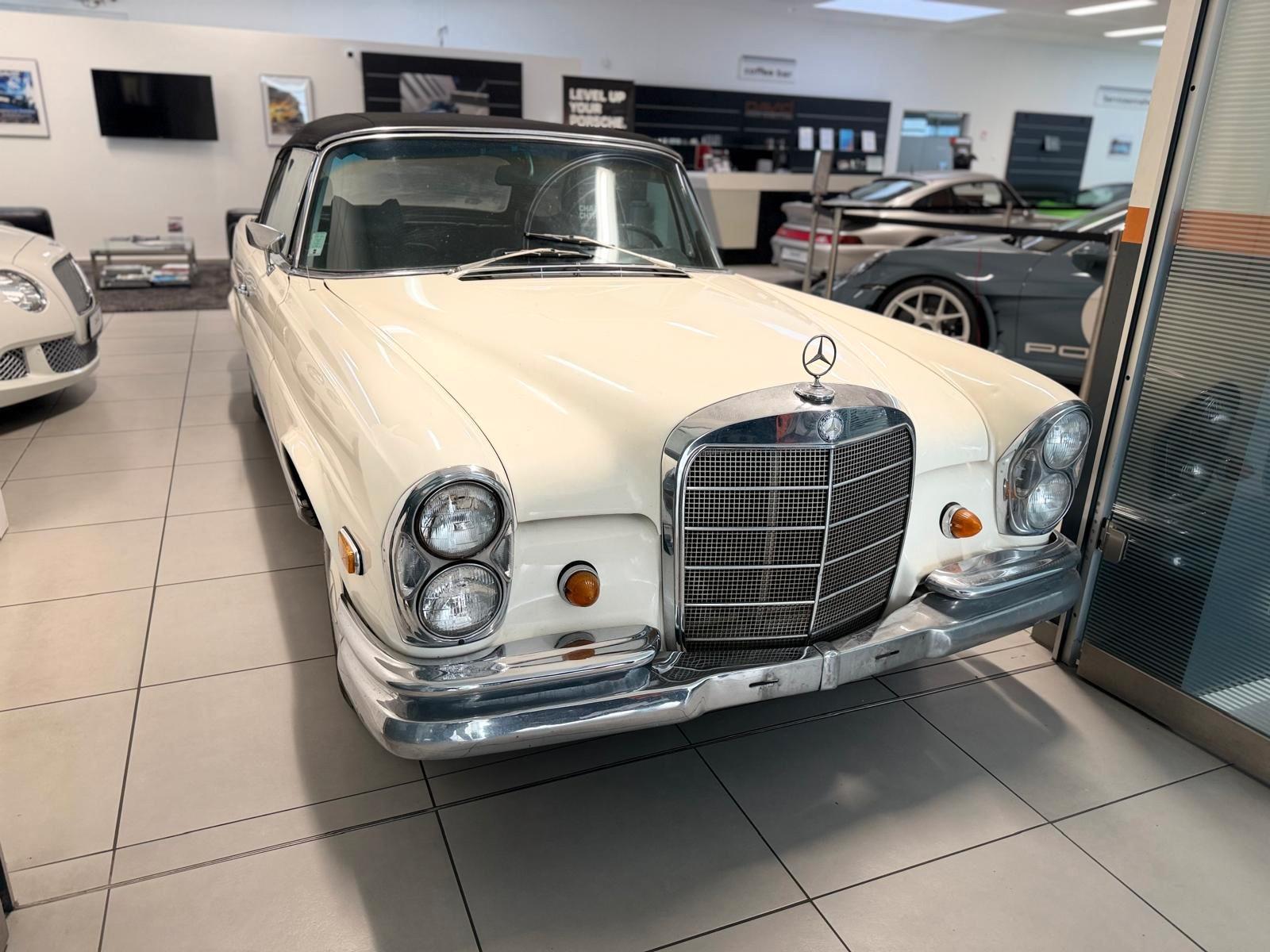 Mercedes-Benz 280 SE Werkscabriolet*Automatik*Scheckheft*