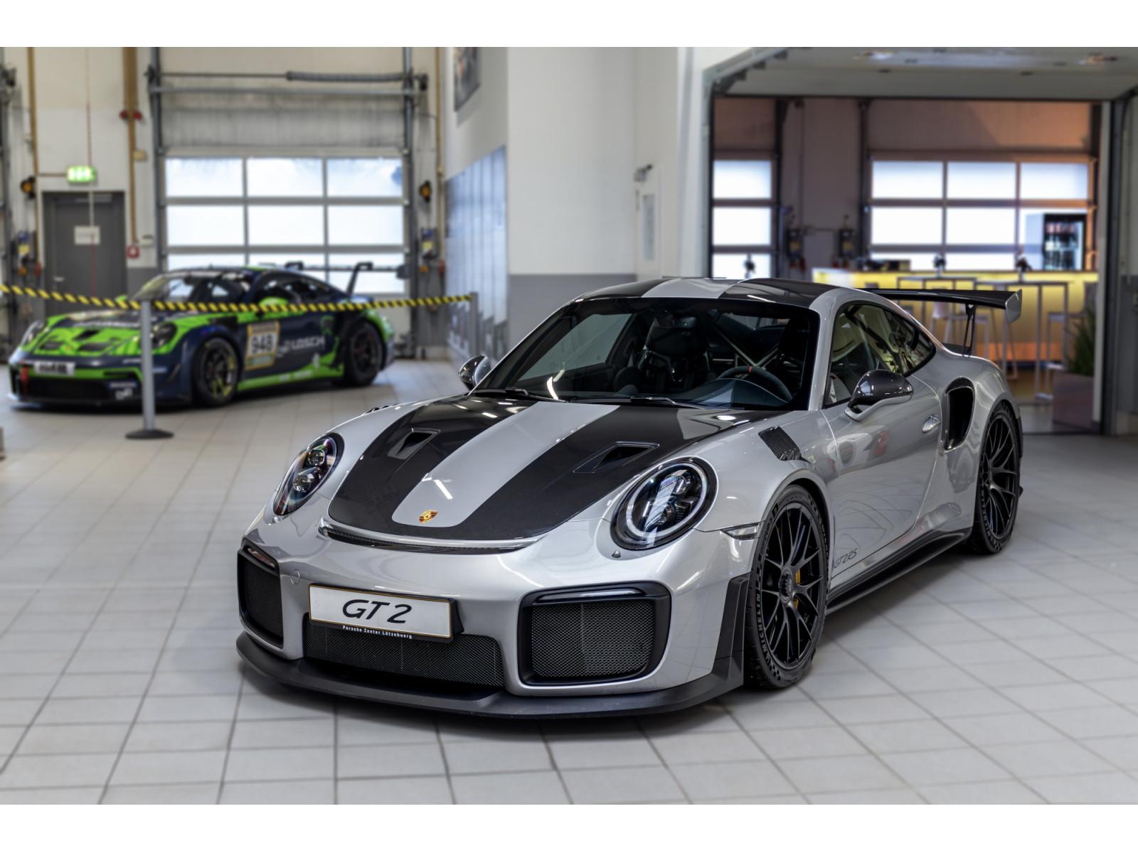 Porsche 911 GT2 RS