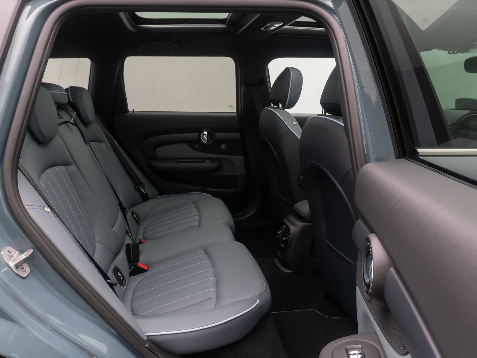 Fahrzeugabbildung MINI John Cooper Works Clubman ALL4 HUD Kamera VOLL