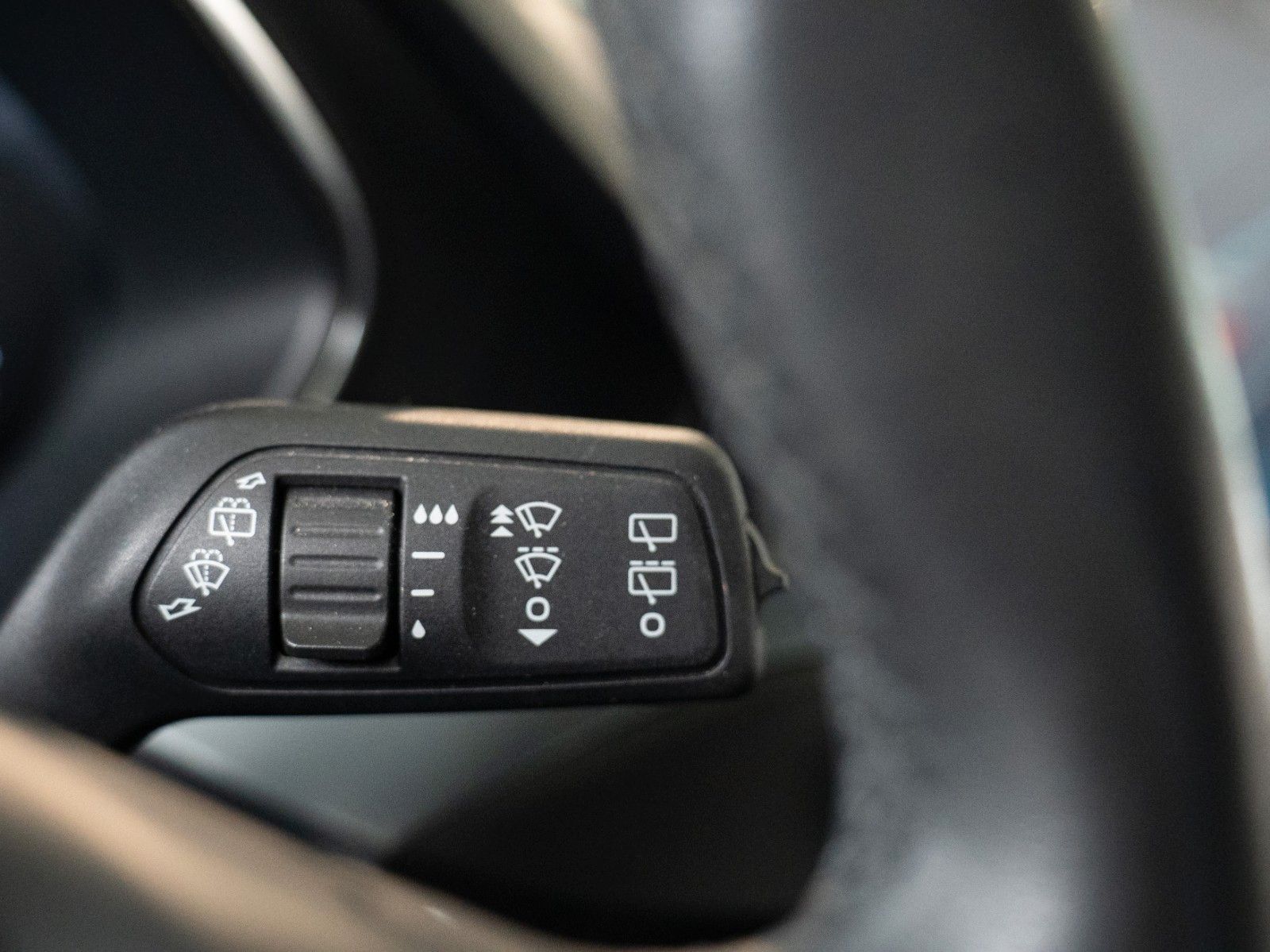 Fahrzeugabbildung Ford Focus Turnier Active WINTER-P/AHK/NAVI/KEYFREE