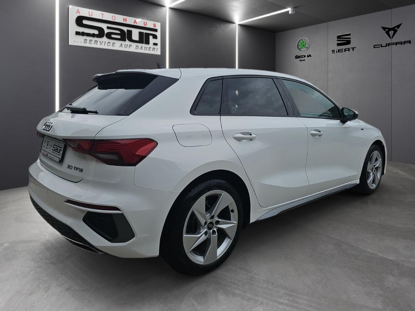 Audi A3 Sportback 30 TFSI S line 1.0 S-tronic SHZ PDC, миниатюра 5