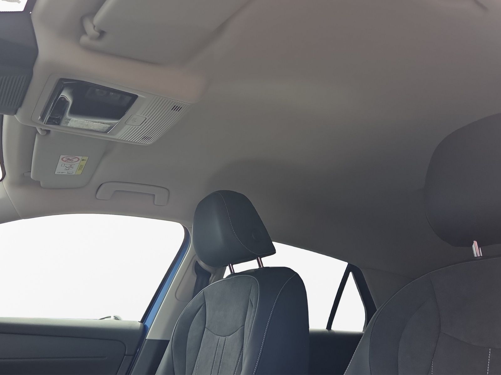 Volkswagen T-Roc - Bild 10