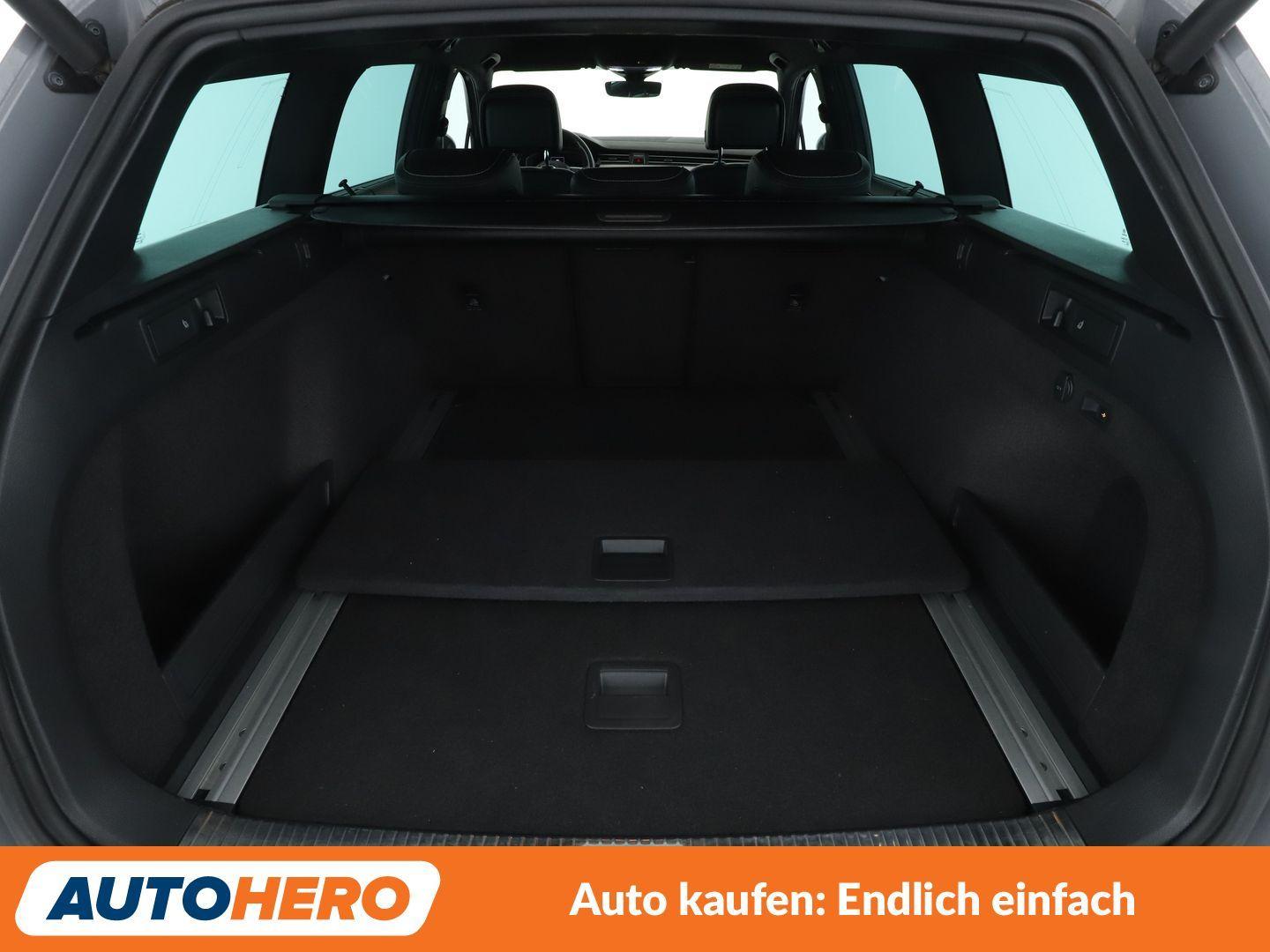 Volkswagen Passat 2.0 TSI Elegance 4Motion Aut.*NAVI*LED*