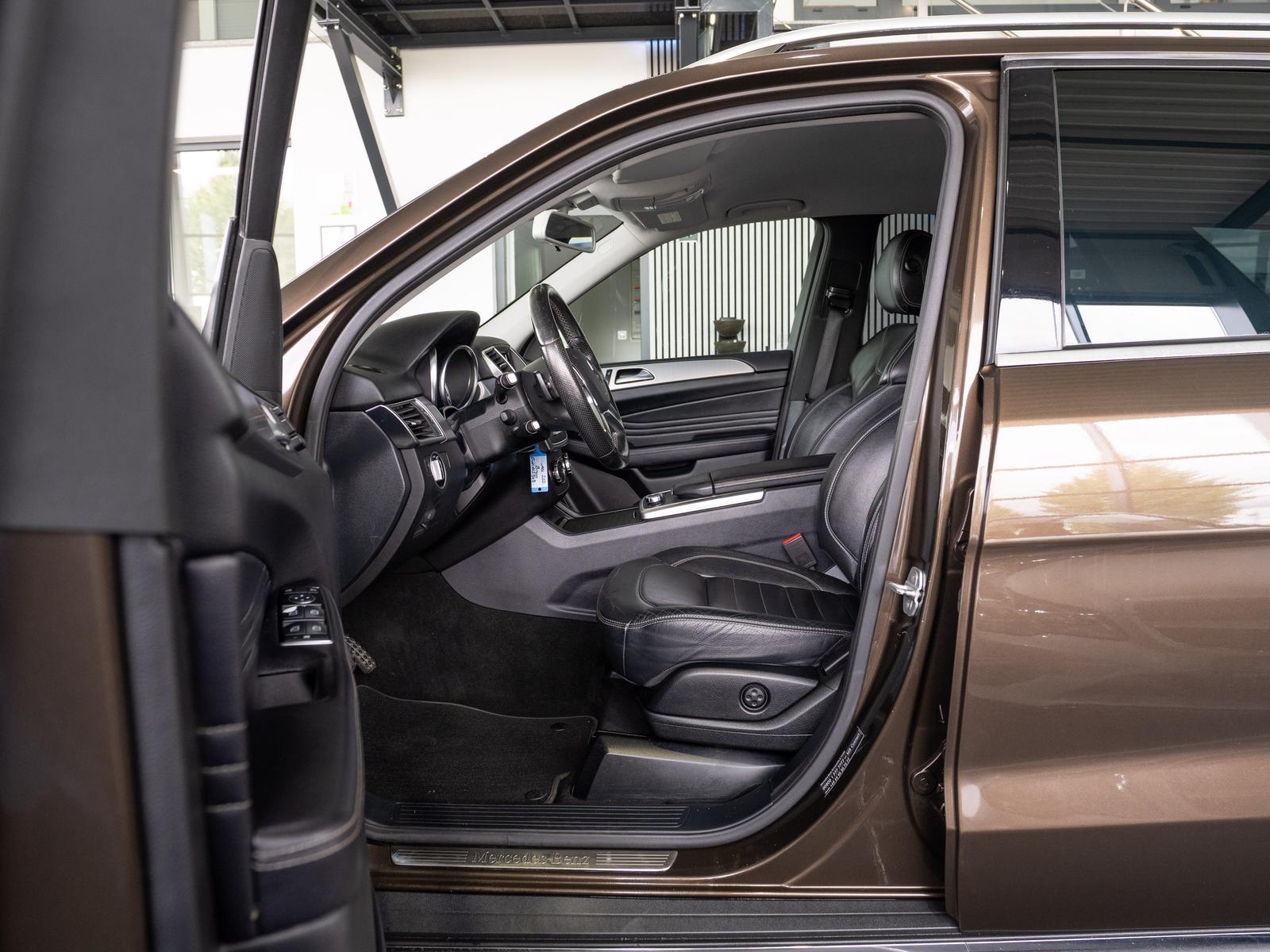 Mercedes-Benz ML 350 4 Matic *AHK*R-KAMERA*MEMORY*LEDER*