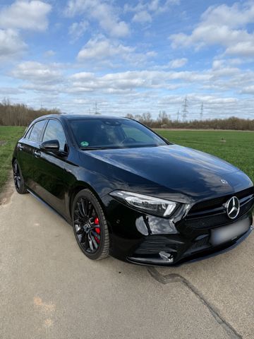 MERCEDES-BENZ A 35 AMG / 16M Garantie / Frischer Service