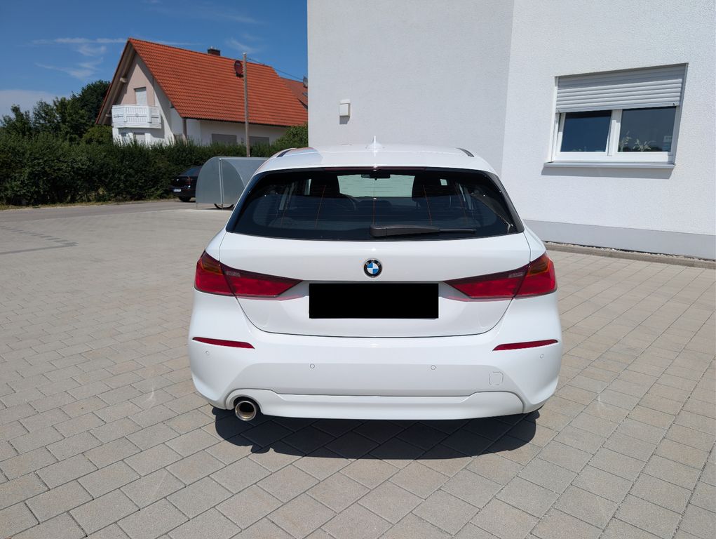 Image of BMW 118