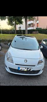 Renault RENAULT GRAND SCENIC VOLLAUSSTATTUNG - gebrauchte Renault Grand Scenic aus dem Jahr 2009