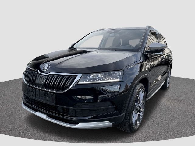 SKODA Karoq 4x4 AHK NAVI DCC Standh. Kamera PDC LED 19