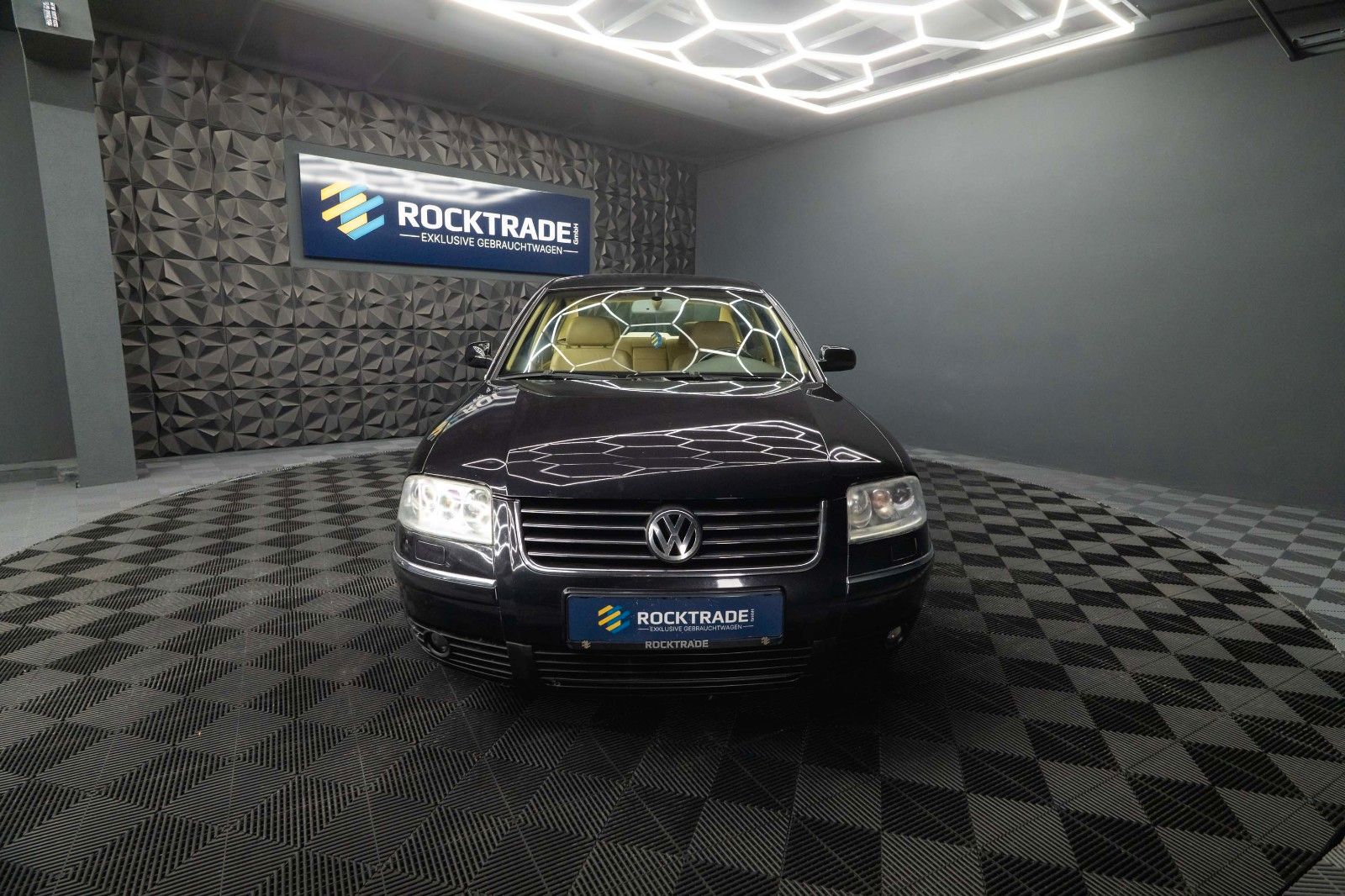 Fahrzeugabbildung Volkswagen Passat 2.0 Highline | Alcantara | Xenon | MP3