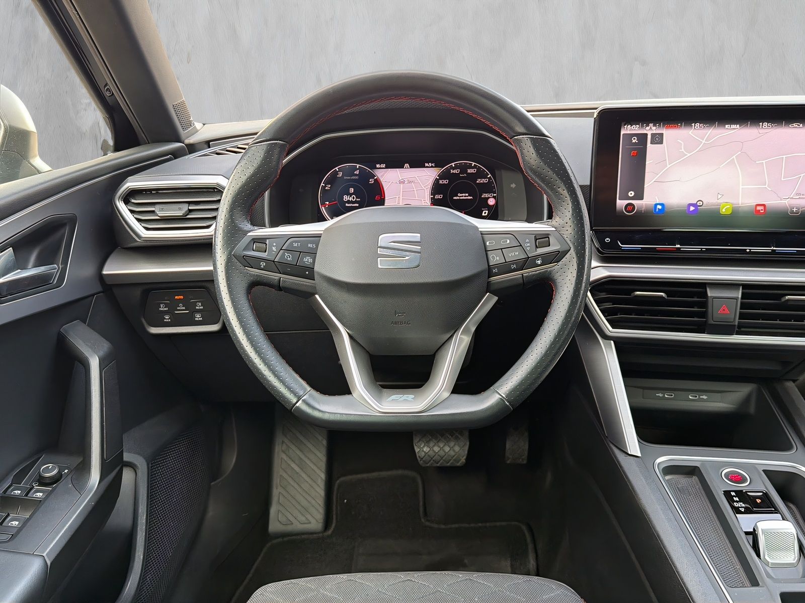 Fahrzeugabbildung SEAT Leon FR DSG NAVI BEATS ACC LED WINTER PAKET PDC