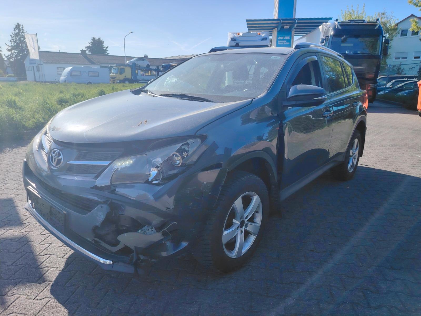 Toyota RAV 4 2,0-l- 4x4