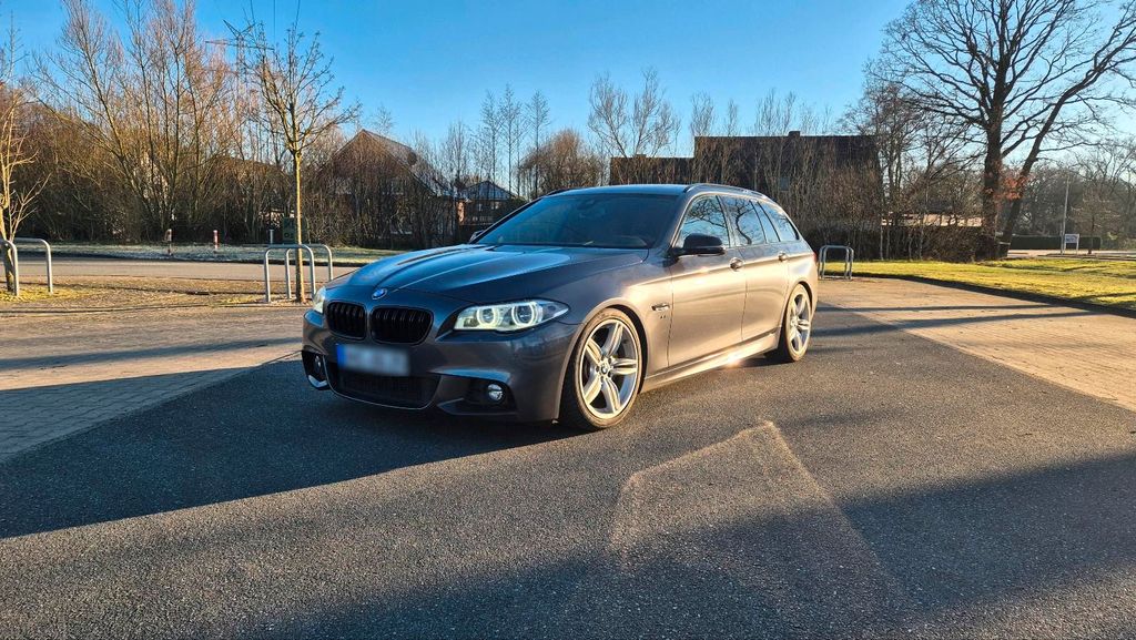 Image of BMW 530