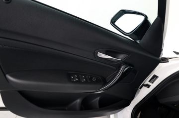 BMW 118i Aut 5-Türer M Sport DriveAssist ACC RFK 18"
