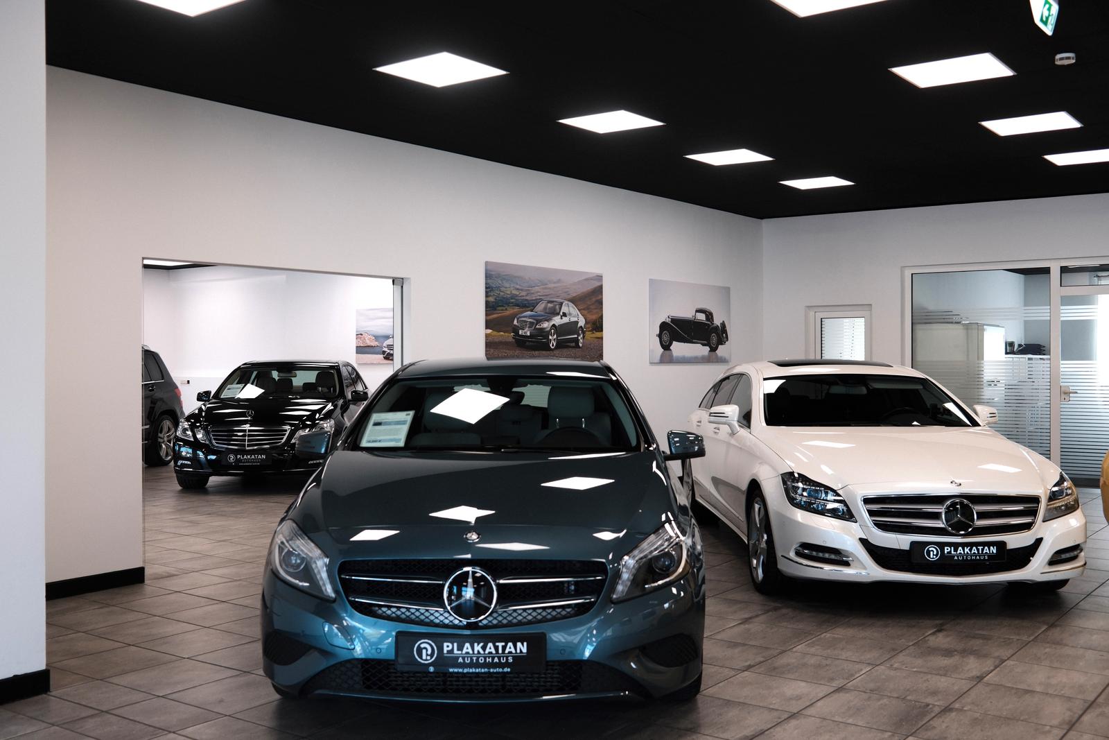 showroom-image-top