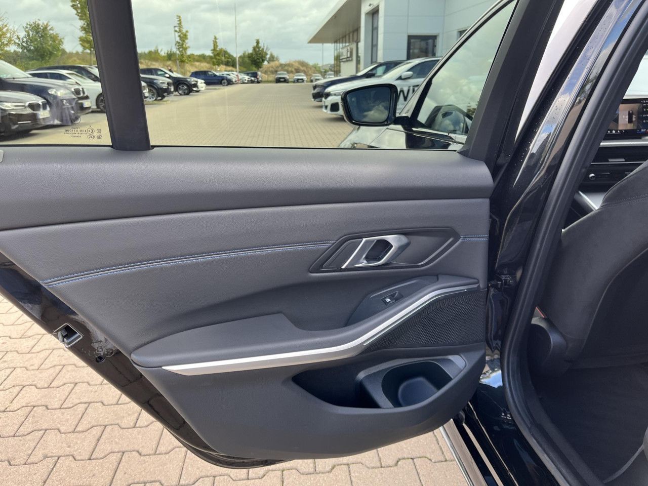 BMW 330 - Bild 28