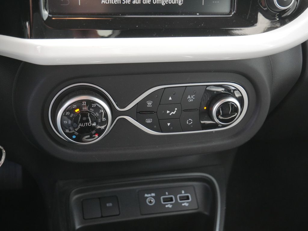 Fahrzeugabbildung Renault Twingo E-Tech KLIMA PDC SHZ RÜCKFAHRKAMERA NAVI