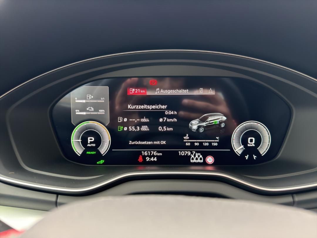 Fahrzeugabbildung Audi Q5 TFSI e S line Q5 business 55 TFSI e quattro S