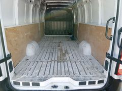 Fahrzeugabbildung Master III Kasten L4H2 HKa 3,5t 3 Totwinkelassis