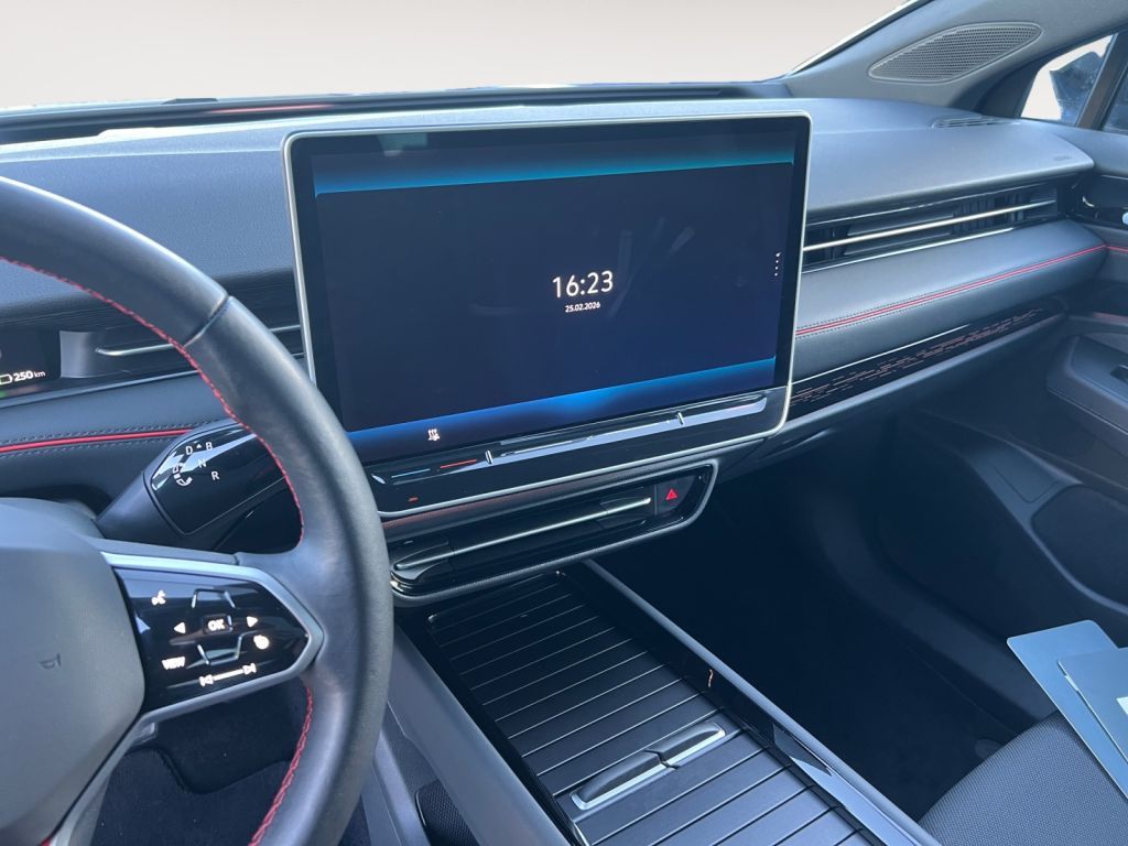 Fahrzeugabbildung Volkswagen ID.7 Tourer 4Motion GTX DCC Easy Open