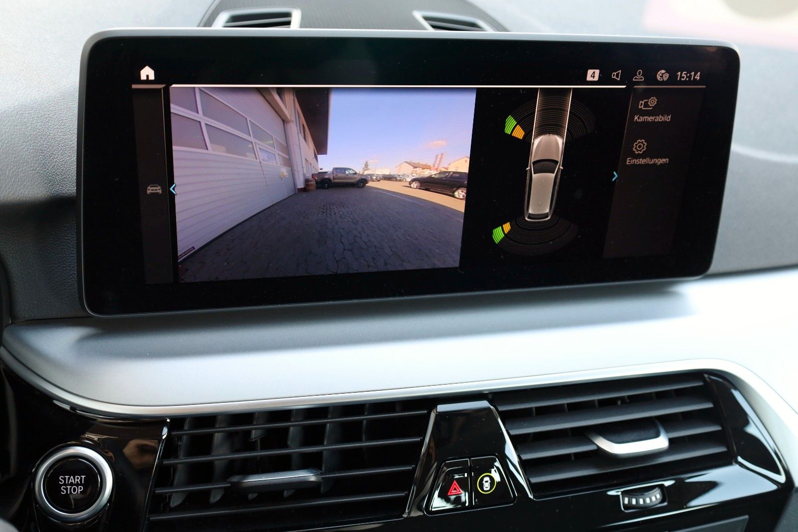 Fahrzeugabbildung BMW 530 e Touring,Leder,Navi,LED,SH,Kamera,HUD