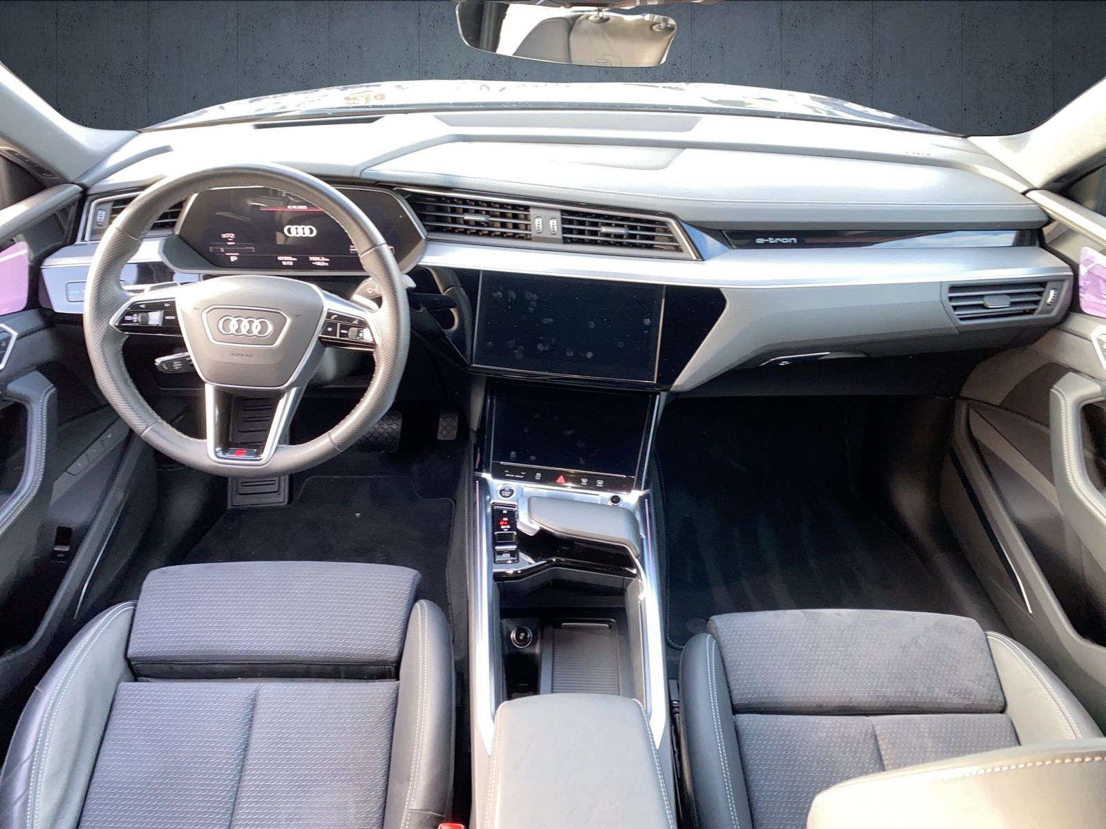 Audi e-tron - Bild 12