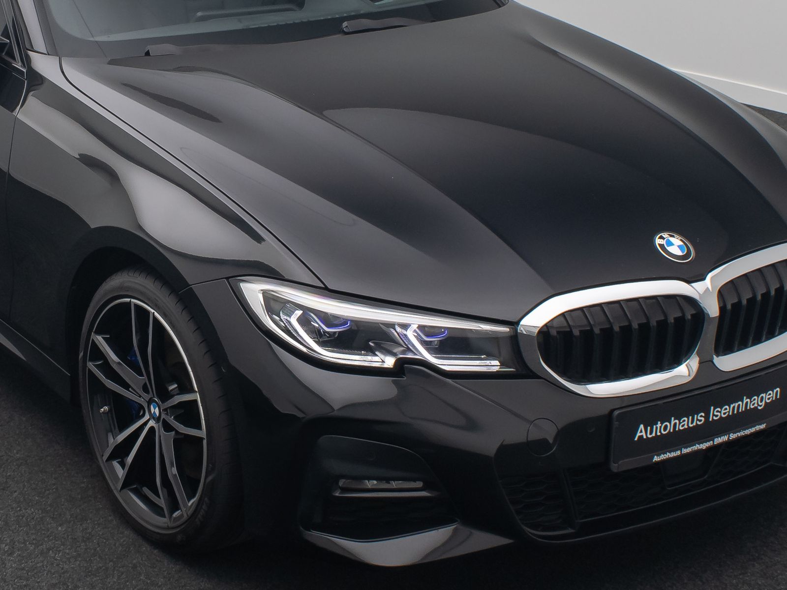 Fahrzeugabbildung BMW 320d xD M Sport DAB HiFi HUD Laser Kamera 19Zoll