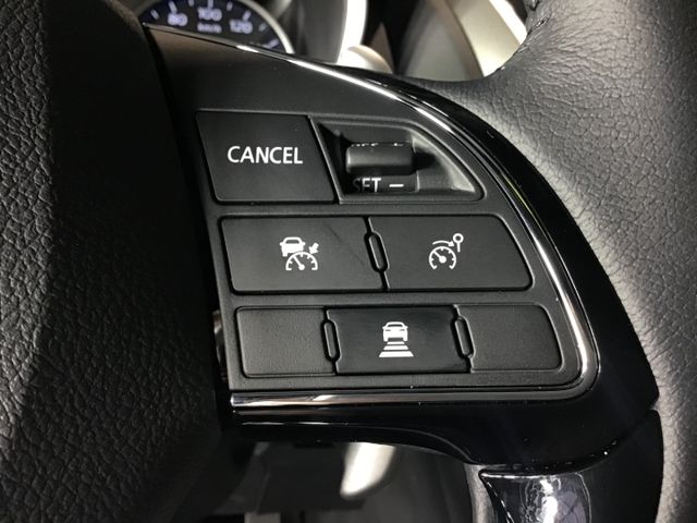 Fahrzeugabbildung Mitsubishi Eclipse Cross TOP PHEV  4x4 ACC 5 Jahre Garantie