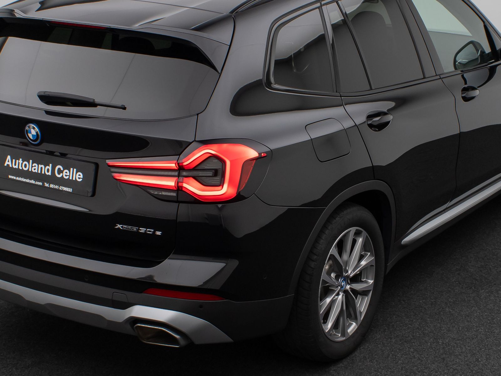 Fahrzeugabbildung BMW X3 xD30e Kamera HUD DAB HiFi AHK Sport 19Zoll