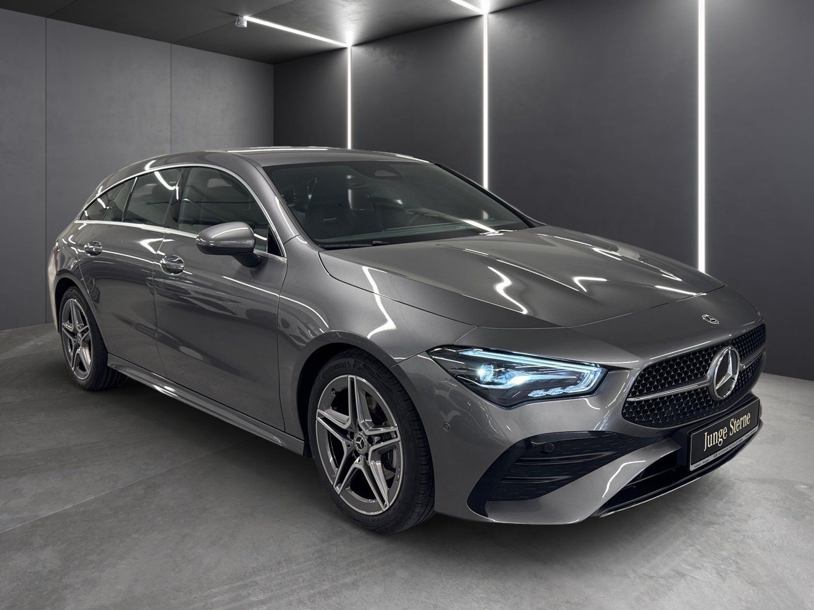 Fahrzeugabbildung Mercedes-Benz CLA 180 SB AMG*Kamera*LED*CarPlay*Easy-Pack*MBUX