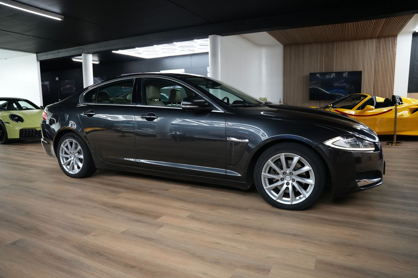 Fahrzeugabbildung Jaguar XF 2.2 Diesel *Automatik*Kamera*Leder*Navi
