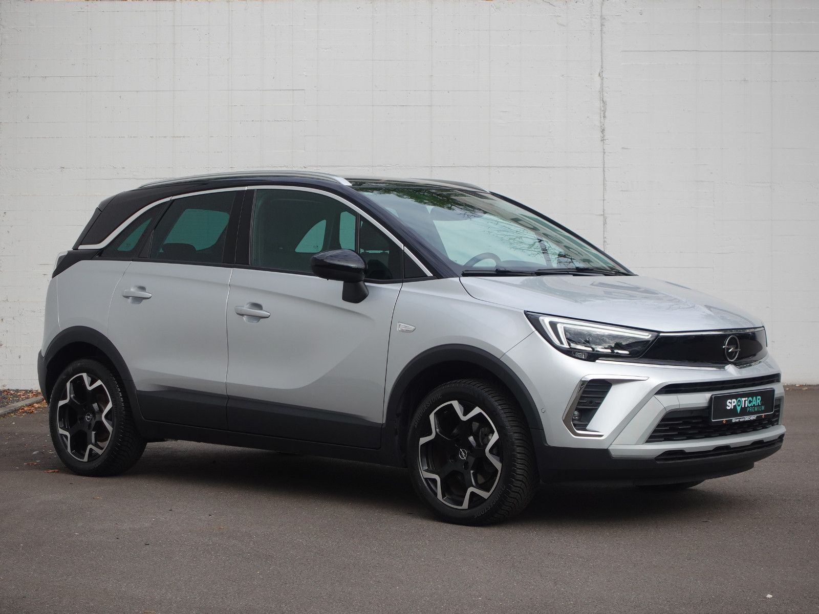 Fahrzeugabbildung Opel Crossland Ultimate 1.2T,Navi,Kamera,Sitzhz,Allw.