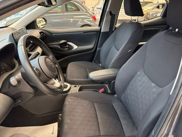 Toyota Yaris - 10