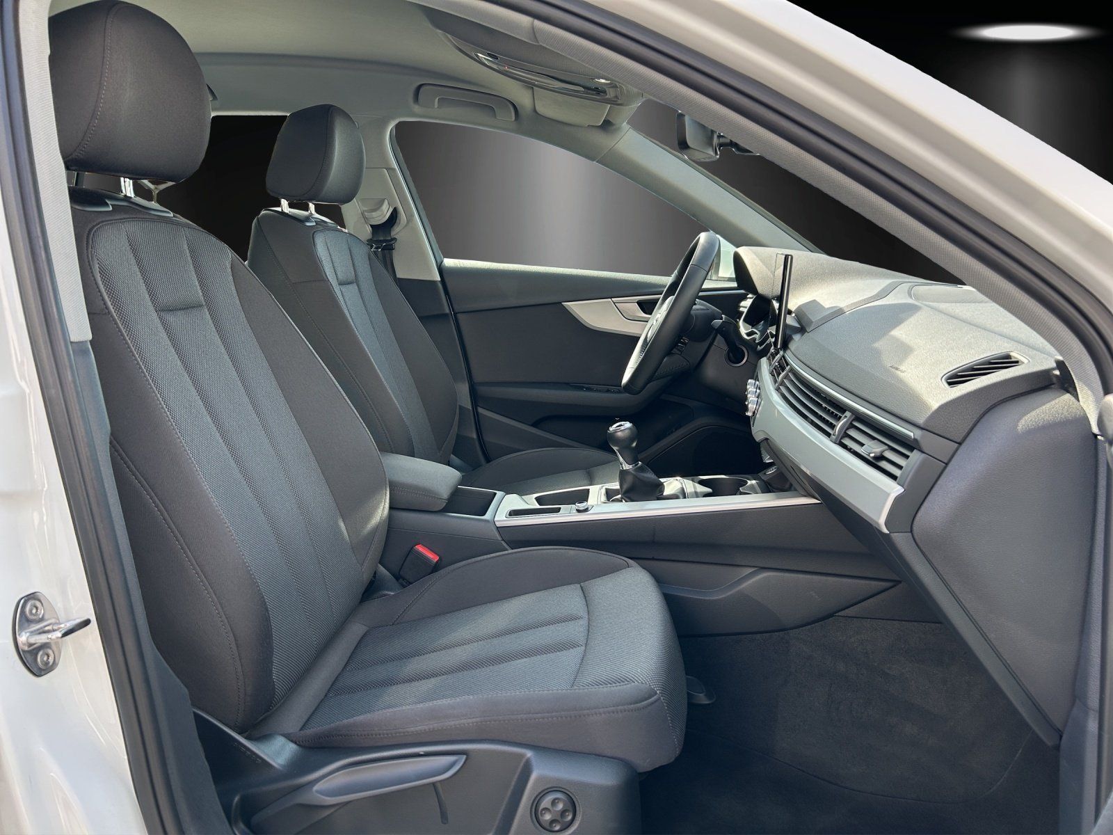 Fahrzeugabbildung Audi A4 35 2.0 TFSI Limousine/GRA/PDC/MMI-NAVI+/SHZ/