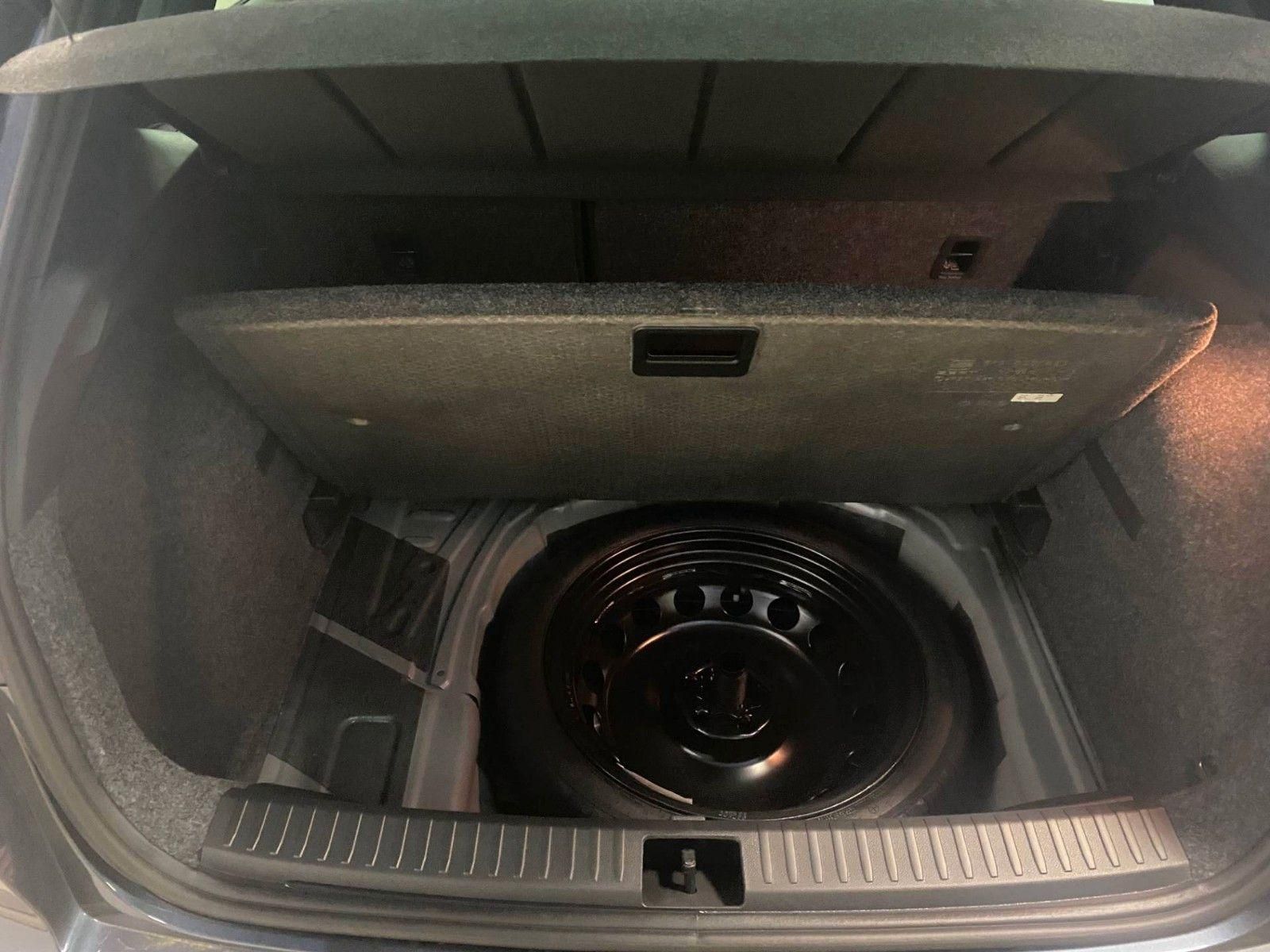 Fahrzeugabbildung SEAT Arona 1.5 TSI FR DSG GARANTIE 5+ACC+AHK+Spurwech