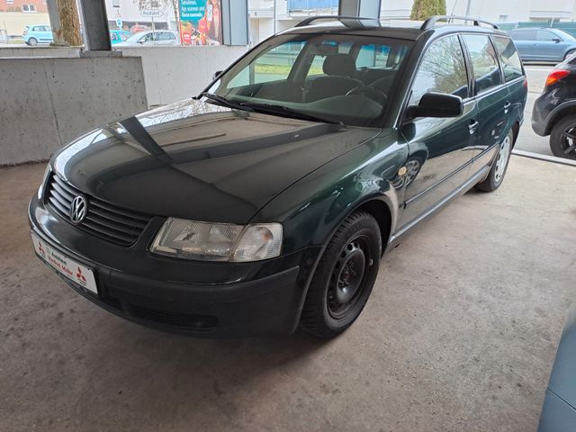 Volkswagen Passat Variant 1.8 T Basis Variant