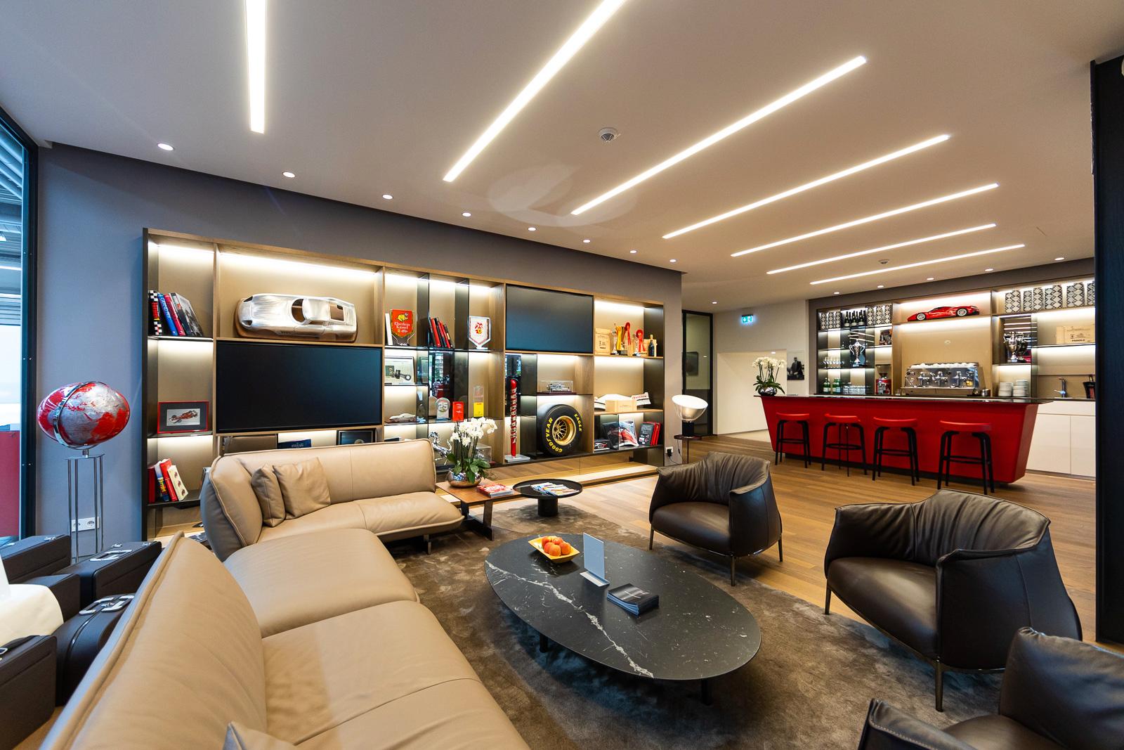 showroom-image-bottom