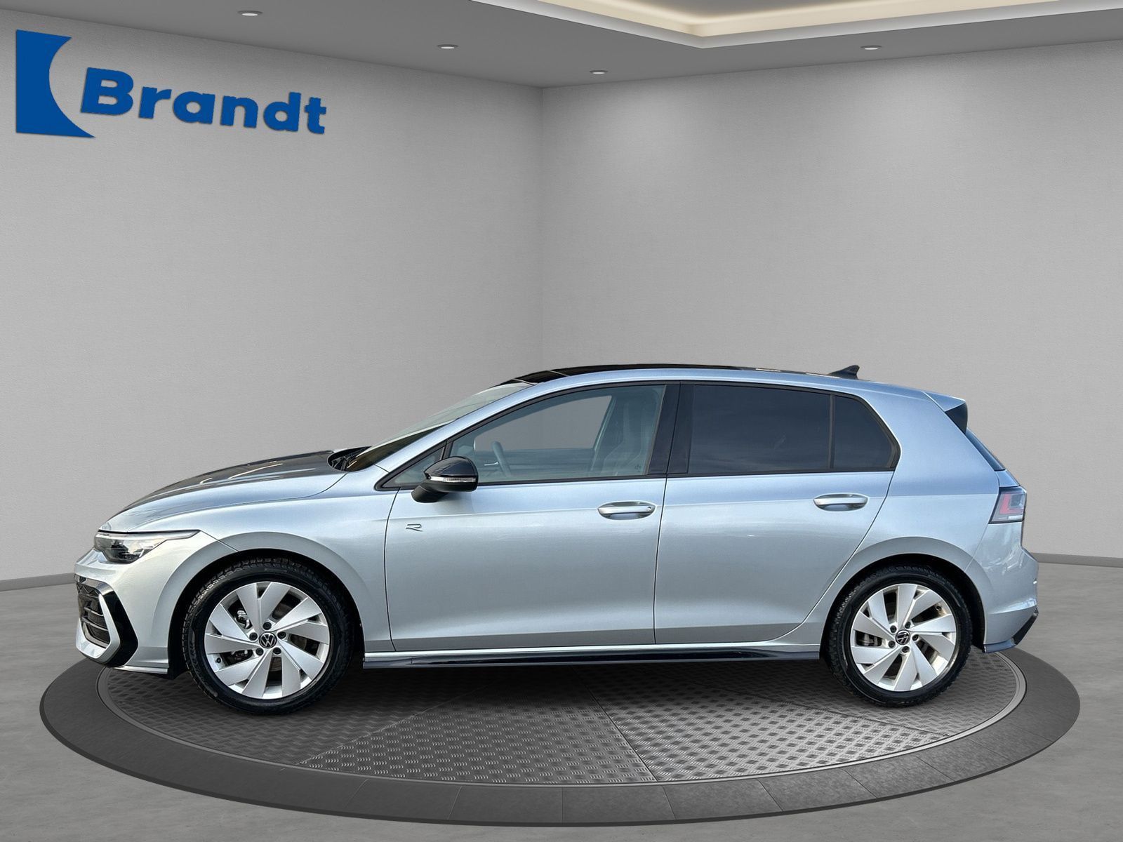 Volkswagen Golf VIII 1.5 eTSI R-LINE DSG MATRIX HUD PANO foto 2