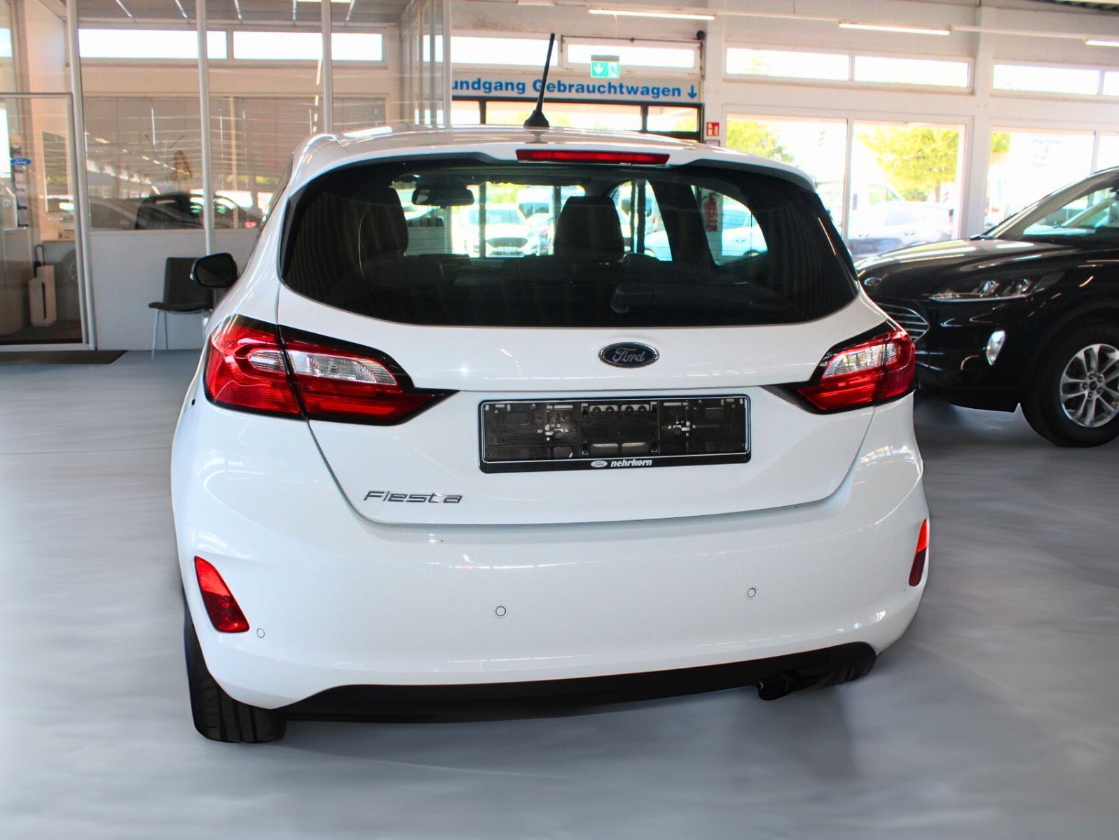 Fahrzeugabbildung Ford Fiesta Trend KLIMA LED WinterPaket PDC 1.Hand