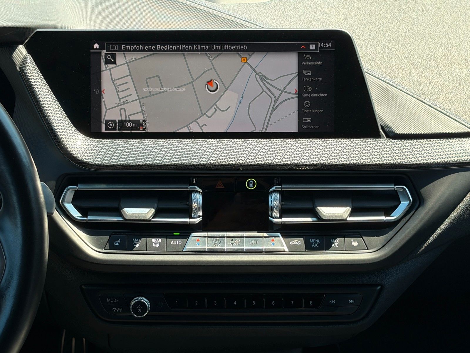 Fahrzeugabbildung BMW M135i xDrive Shadow Alcantara KZG CAM HiFi HuD
