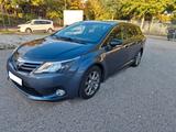 Toyota Avensis Combi 2,2-l-D-4D Automatik Kamera - Toyota Avensis Combi Gebrauchtwagen