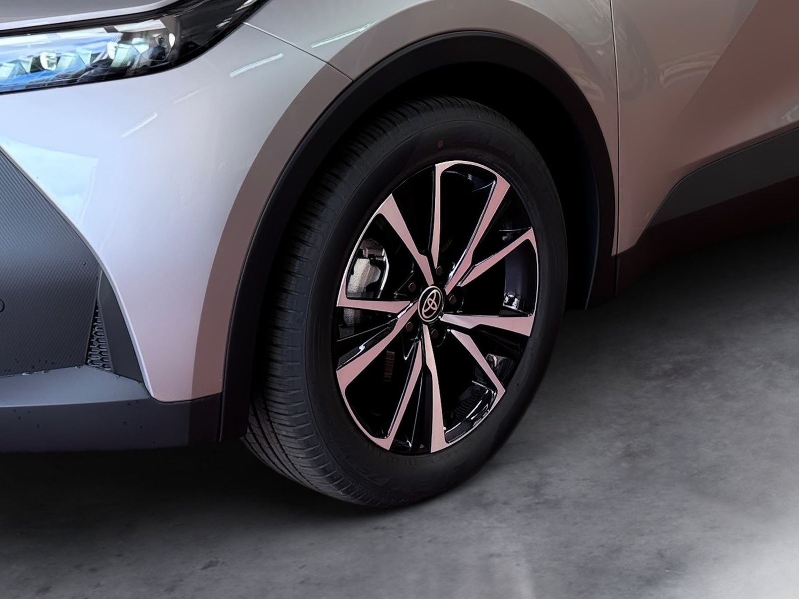 Fahrzeugabbildung Toyota C-HR 2.0 Teamplayer Technik-Paket KlimaA,LED,Nav