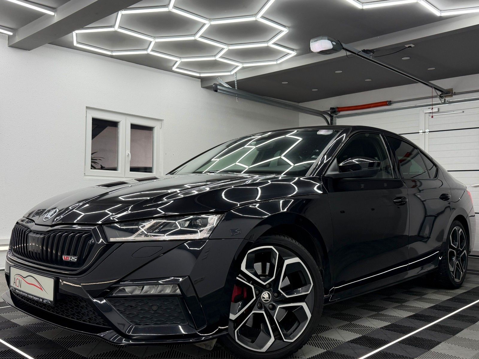 Fahrzeugabbildung SKODA Octavia Lim. RS TSI/FACELIFT/AMBI+/ACC/MASSAGE