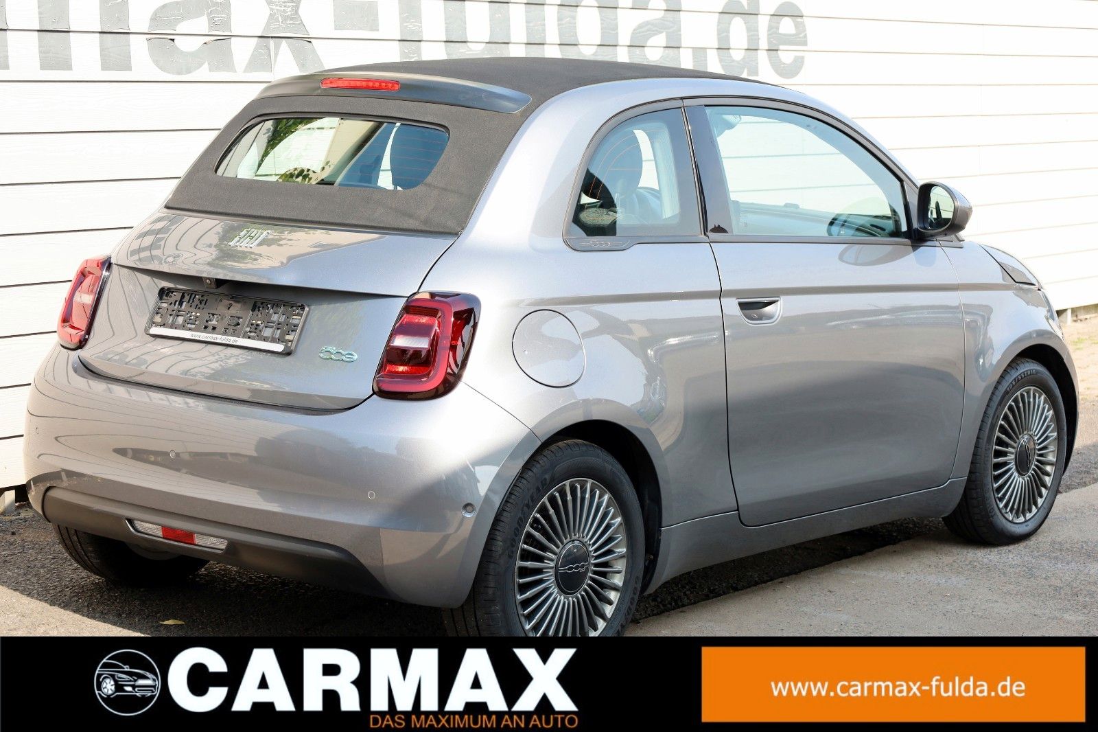 Fahrzeugabbildung Fiat 500e Icon Navi,Kamera,Panorama,8 fach bereift