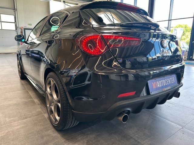 Alfa Romeo Giulietta *BI-XENONAFS)*2-ZONEN*TEMPO*SPORT*