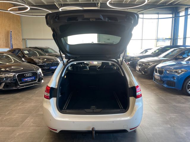 Peugeot 308 SW Allure *ALCANTARA*LED*AHK*NAVI*KAMERA*
