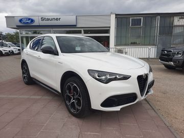 Alfa-Romeo Stelvio - 4
